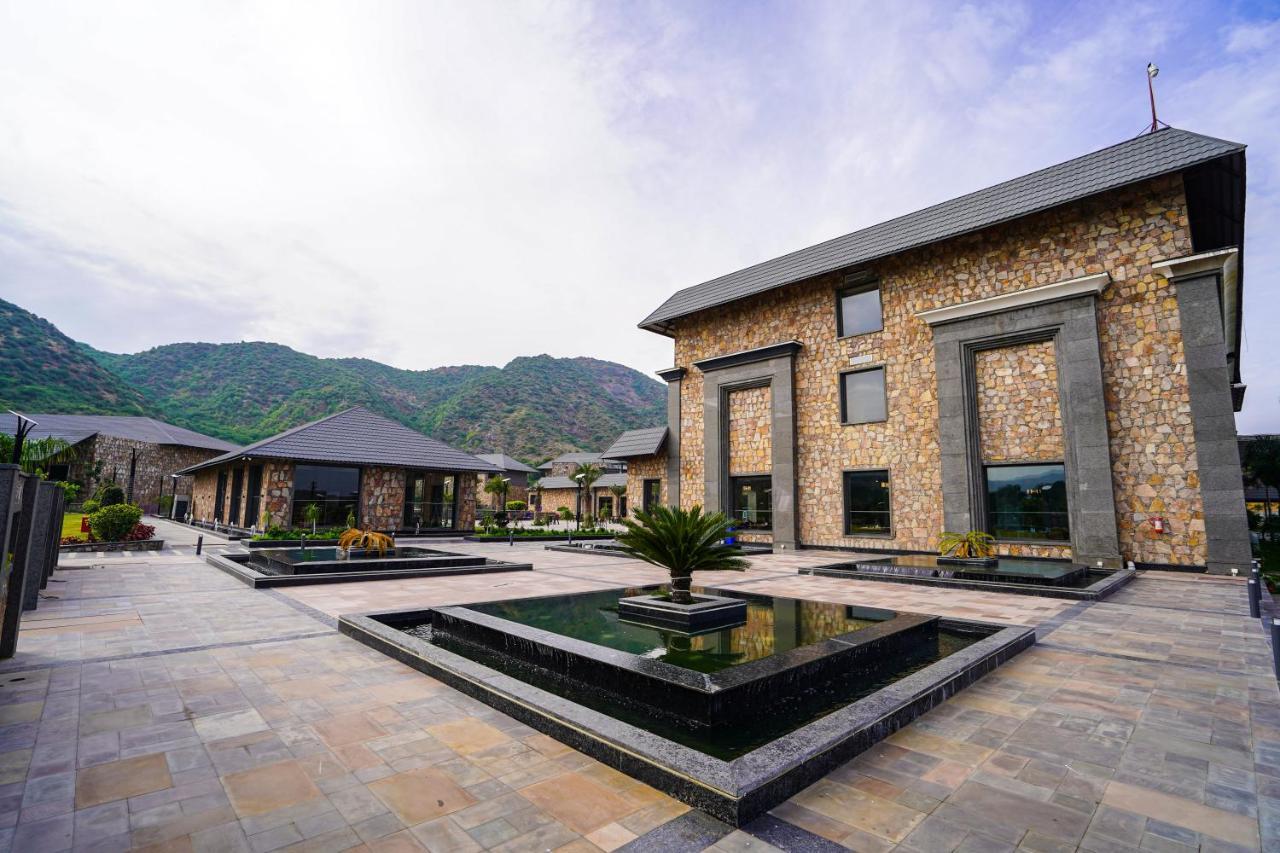 Pushkara Resort And Spa 외부 사진