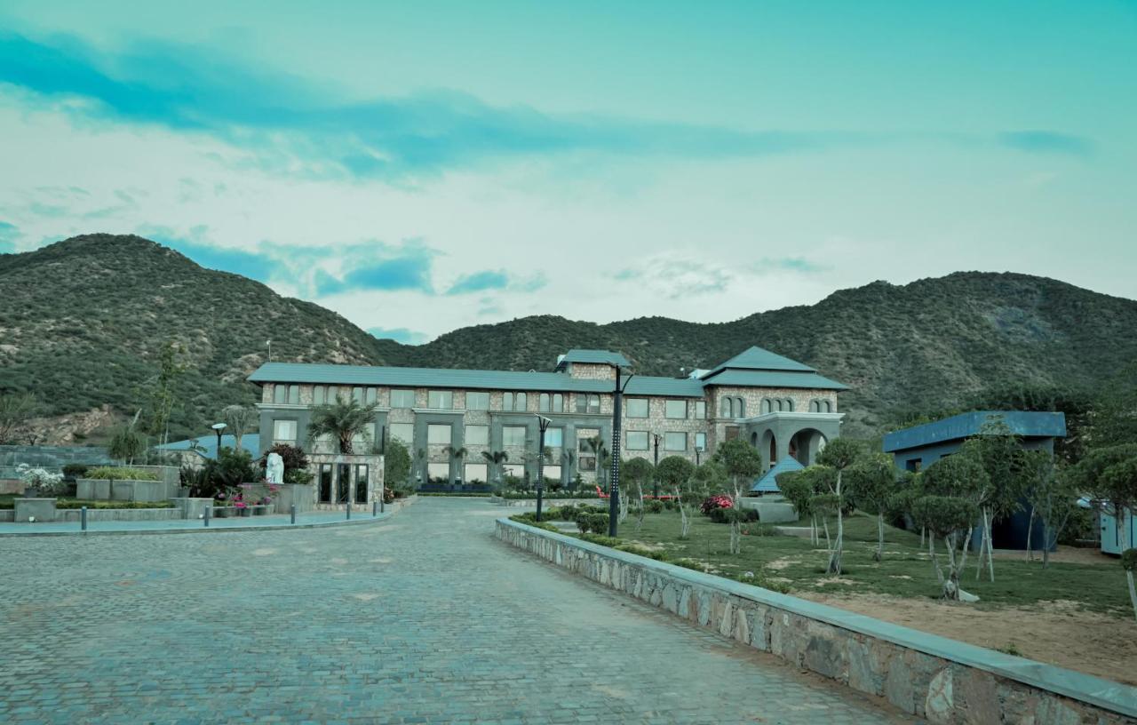 Pushkara Resort And Spa 외부 사진