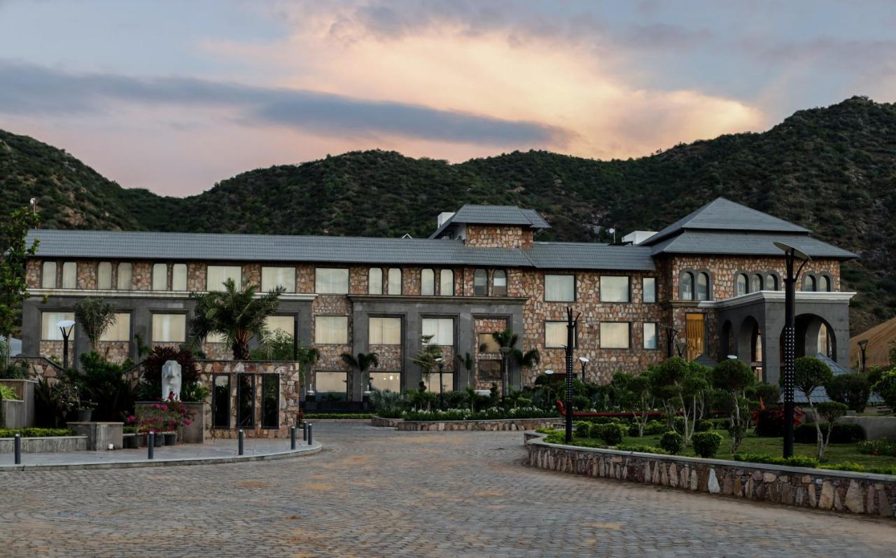 Pushkara Resort And Spa 외부 사진