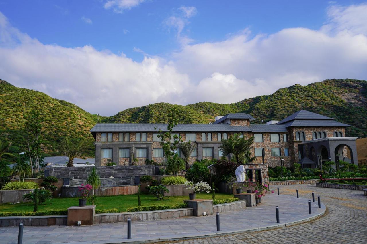 Pushkara Resort And Spa 외부 사진